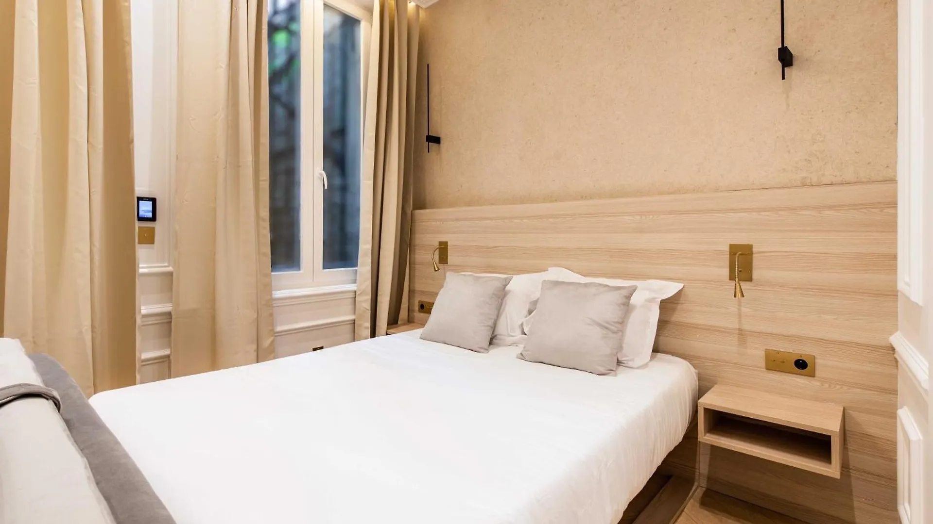 Modern Studio Near Place De La Nation Paris Fransa