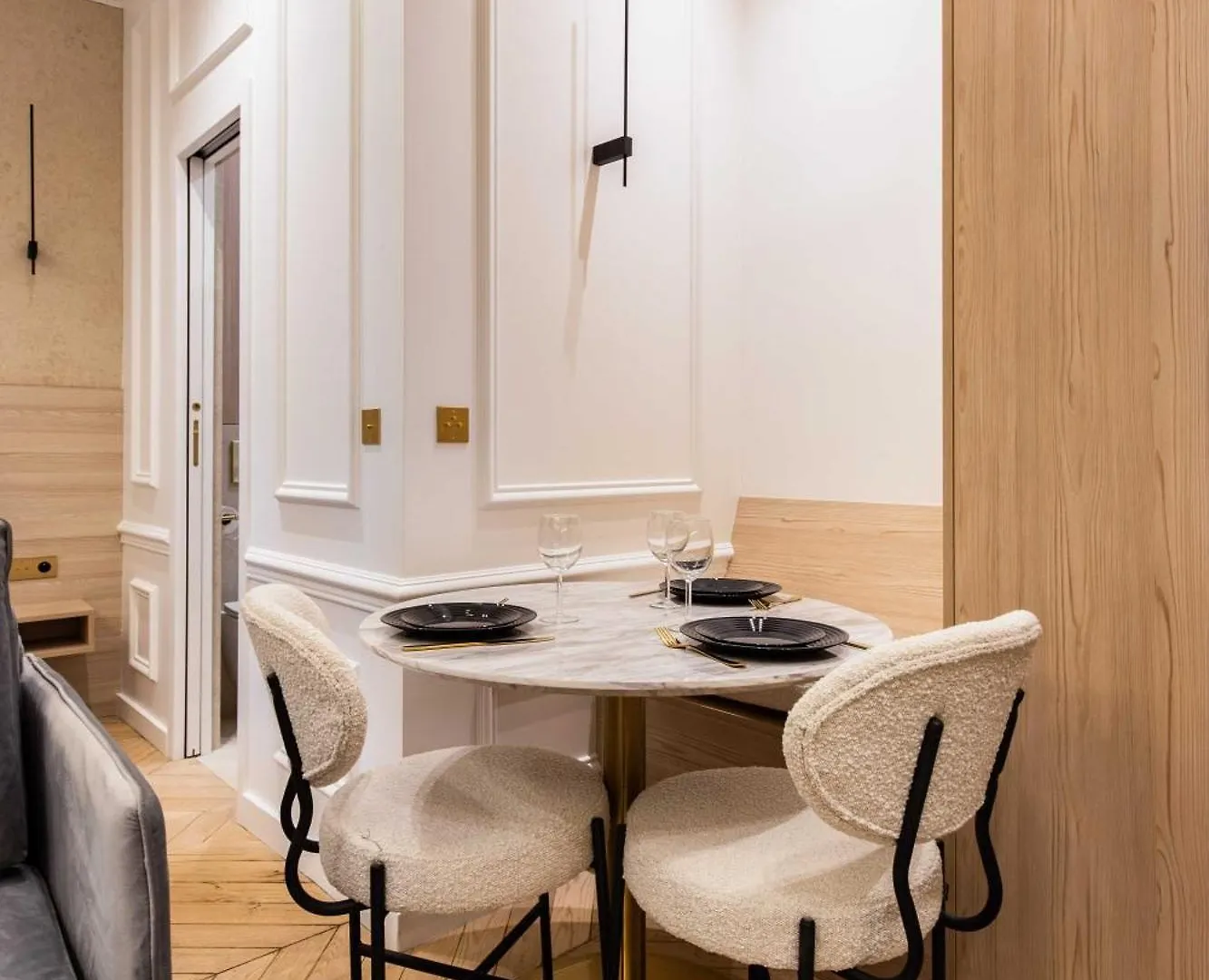 Modern Studio Near Place De La Nation Paris